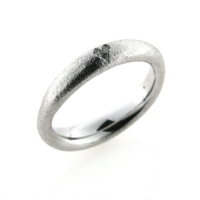 Billede af Ring bølget 3* 0,01 w/vs. fatte i hjertefacon 14 kt. hvg.