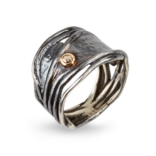 Billede af By Birdie Hubble Silver ring sort rhodineret sølv m.14kt og m. 1 x 0,10 ct diamant str. 54