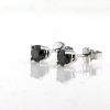 Billede af 1 par ørestik, 2* brill. black 14 kt. hvg.
