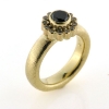Billede af Ring med roset (rosetring) sort brill. + 13 brill. 14 kt.