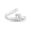 Billede af Forskudt ring i 14 kt. hvidguld med brillant
