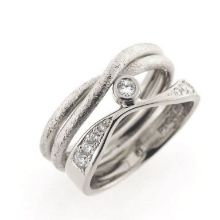 Billede af Dobbelt ring, 9 brillanter 14 kt. hvg. 