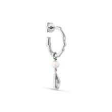 Billede af Jane Kønig Drippy Hoop with Pearl Drop sølv  (1stk) venstre