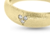 Billede af Vielses/forlovelses ringe bølget, massive, damer. 3* 0,015 w/vs i hjerte 14 kt.