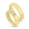 Billede af Vielses & Forlovelses ringe, damer. 3 hjerter med 3 brill. a 0,015 w/vs. fattet i hjerter
