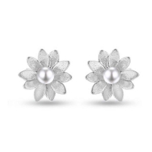 Billede af Ørestikker "Pearly Flowers" 14 karat hvidguld
