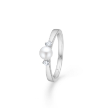 Billede af Mads Z "Crown Trinity w. Pearl" ring 14 kt. hvidguld m. kulturperle + 0,08 ct. diamanter (str. 52)