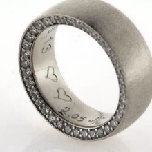 Billede af Ring med 64 brill. a 0,01 w/vs. på 2 sider, br. 6 mm. 14 kt. hvg.