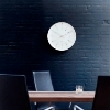Billede af Arne Jacobsen vægur - Bankers - hvid/sort/rød - 48 cm