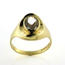 Billede af Ring m. oval syn sten 9*7 mm 8 kt