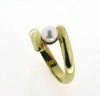 Billede af Ring forskudt m. perleskål, sv. p. 5-5½ mm. 8 kt.