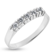 Billede af Ring rk. m. 5 brill. a 0,03 w/vs. 14 kt. hvg.