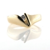 Billede af Ring med 3 mm. syn. sten 8 kt.