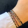 Billede af By Pind Colorful knyttet armbånd sølv forgyldt mørk cerise med granat, rhodolit og turmelin