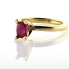 Billede af 1 Ring med oval fac. rubin 14 kt.