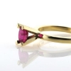 Billede af 1 Ring med oval fac. rubin 14 kt.