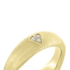 Billede af Ring bølget, massiv 3* 0,015 w/vs. fattet i hjerte 14 kt.