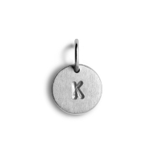 Billede af Jane Kønig Lovetag Medium vedhæng sølv K Billede af Jane Kønig Lovetag Medium vedhæng sølv K