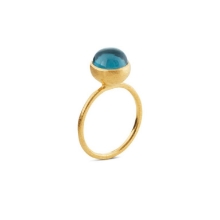 Billede af Susanne Friis Bjørner Ring sølv forgyldt med blå cabochon 8mm str. 48
