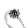 Billede af Rosetring 14 kt. hvg., sort brill. 0,30 ct. + 8 brill. a  0,04 ct. w/vs.