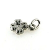 Billede af Vedhæng massiv firkløver,ovalt øsken, dia. 13,0 mm., tyk. 4,5 mm. 14 kt. hvg.