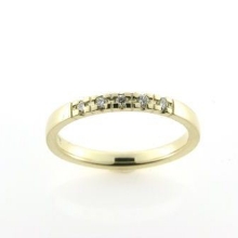 Billede af Alliancering 5* 0,02 w/si. 8 kt. 333 (br. 2,4-tk. 1,8 mm.)