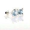 Billede af Ørestik 4 grab. fatning, 2* blå topas (sky blue) 6,0 mm. 925s.