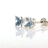 Billede af Ørestik 4 grab. fatning, 2* blå topas (sky blue) 6,0 mm. 925s.