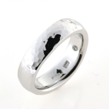 Billede af Herrering hammerslået  / smedet 14 kt.