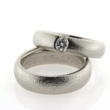 Billede af 1 par ringe, damering med brill. 0,25 w/vs. 14 kt. hvg.