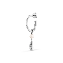 Billede af Jane Kønig Drippy Hoop with Pearl Drop sølv  (1stk) højre