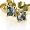 Billede af Ørestik akvamarin, 4 grab. fatning, 2* 4,0 mm. (ca. a 0,20 ct.) 14 kt. 
