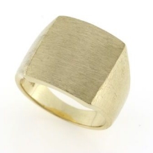 Billede af Herrering massiv lukket bund, plade 17,5*15,5 mm. 18 kt.
