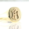 Billede af Herrering massiv lukket bund, plade antik facon, udsavet monogram 14 kt.
