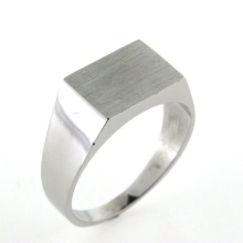 Billede af Herrering m. lukket bund m. plade 9*13mm 14 kt. hvg.