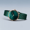 Billede af Bering Classic dameur, grøn meshlænke, safirglas, 3 ATM