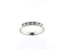 Billede af Alliancering 18 brill. a 0,07 w/vs. ialt 1,26 ct. 14 kt. hvg. (br. 3,1-tk. 1,9 mm.)