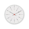 Billede af Arne Jacobsen vægur - Bankers - hvid/sort/rød - 29 cm