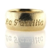 Billede af 1 ring, nedfræset "La Familia" 14 kt. 