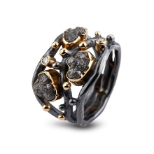 Billede af By Birdie Alexandra ring sort rhodineret sølv m.14kt og 0,10ct + 3,5ct diamanter str. 52