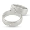 Billede af 1 par ringe med ½ hjerte på hver ring, i damering paveret 16 brill. a 0,01 w/vs. 925s