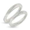 Billede af Forlovelsesringe, massiv 'bølget' hmf overflade, D-ring brill. 0,03 w/vs. 14 kt. hvg.