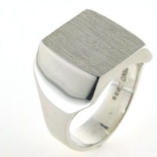 Billede af Herrering massiv 14 kt. facon 30,2 gr. (prisen er excl. guld) lukket bund, plade 16*15 mm.