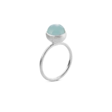 Billede af Susanne Friis Bjørner Ring sølv lyseblå krystal 8mm str. 59 Billede af Susanne Friis Bjørner Ring sølv lyseblå krystal 8mm str. 59