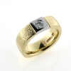 Billede af Ring 2 farvet, br. 5,8 mm., brill. 0,20 w/vs. 14 kt.