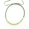 Billede af By Pind Colorful knyttet armbånd vissengrøn med peridot sten og sølv kugler