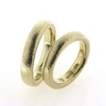 Billede af Vielses & Forlovelses ringe, profil oval ca. 4,6*2,7mm 8 kt Billede af Vielses & Forlovelses ringe, profil oval ca. 4,6*2,7mm 8 kt