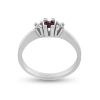 Billede af Ring 3 sten, 1 rubin 0,10 ct., 2* brill. a 0,03 w/vs. 14 kt. hvg.